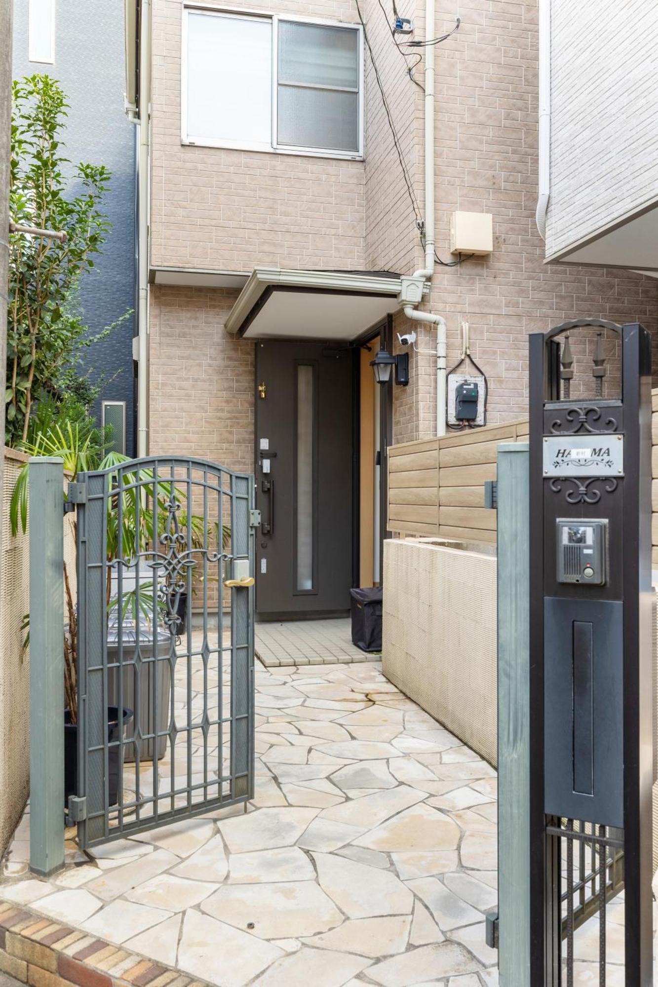 Apartment Kumanocho House 熊野町デザイナーズ2階建一軒家貸切 *